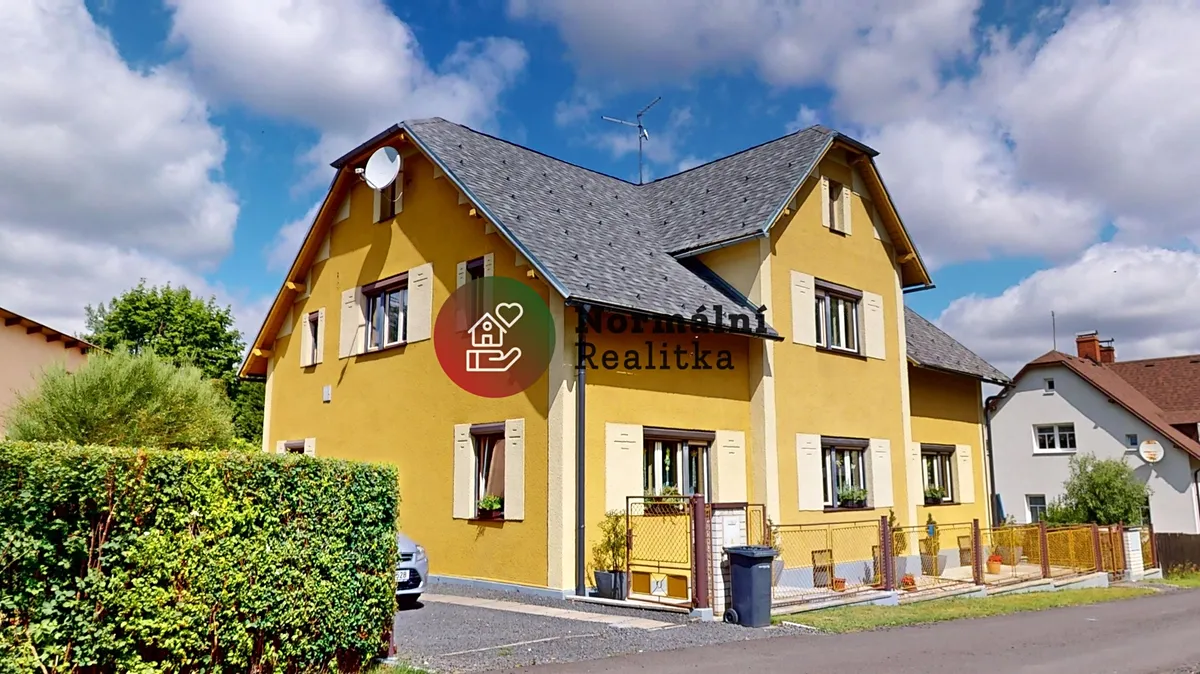 Prodej rodinného domu 350 m², pozemek 2393 m²